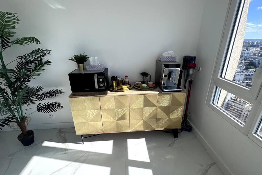 Nice Apartment With Amazing View Of Paris + Parking Extérieur photo