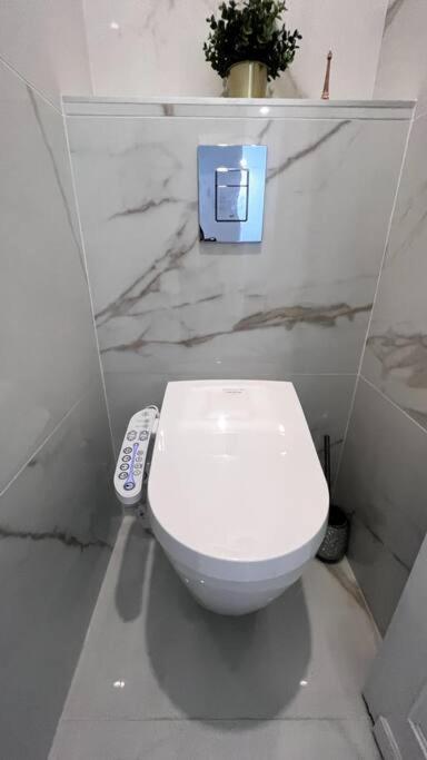Nice Apartment With Amazing View Of Paris + Parking Extérieur photo