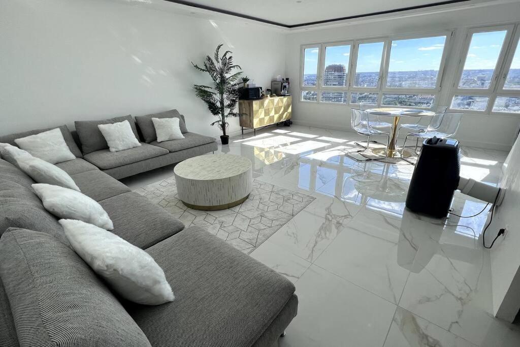 Nice Apartment With Amazing View Of Paris + Parking Extérieur photo