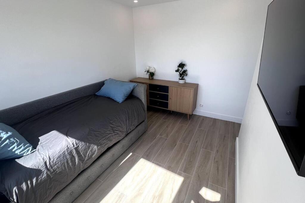 Nice Apartment With Amazing View Of Paris + Parking Extérieur photo